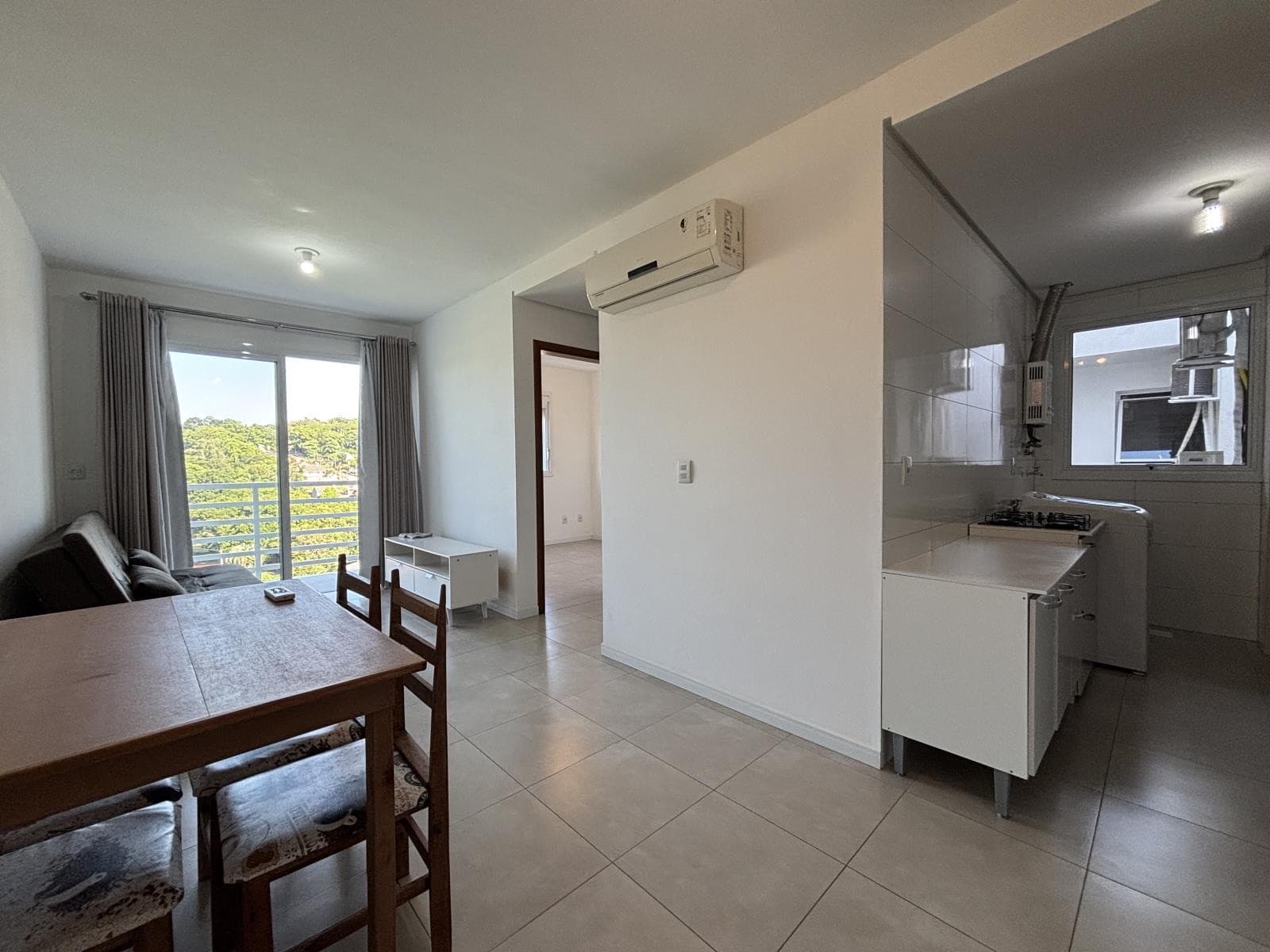 APARTAMENTO COM 2 DORMITÓRIOS, 2 VAGAS, 118M² ÁREA TOTAL para locação EM CENTRO - foto 1
