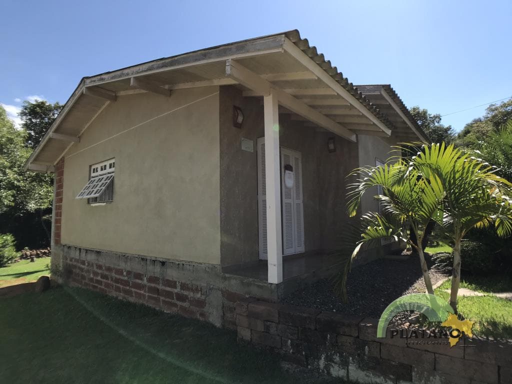 CASA COM 2 DORMITÓRIOS, 300M² ÁREA TOTAL À VENDA - Imagem 2