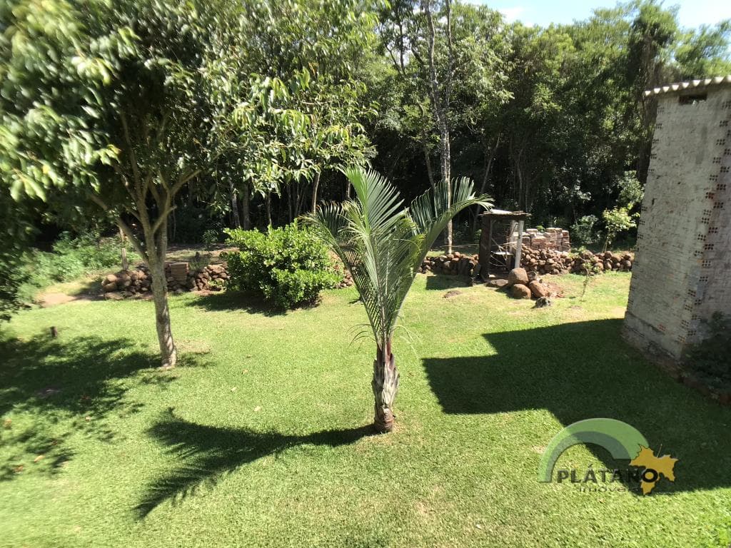 CASA COM 2 DORMITÓRIOS, 300M² ÁREA TOTAL À VENDA - Imagem 3