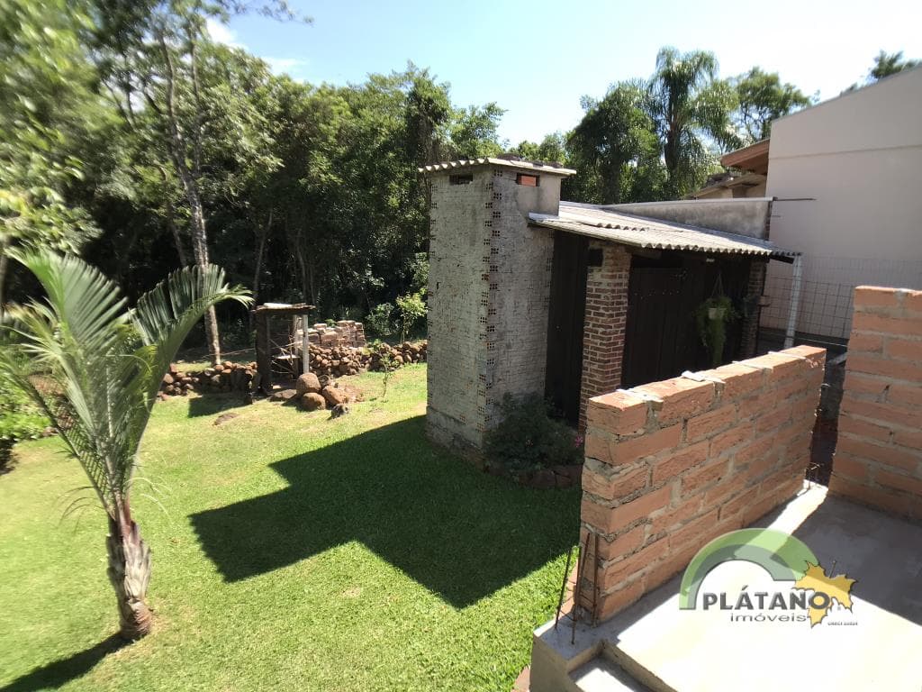 CASA COM 2 DORMITÓRIOS, 300M² ÁREA TOTAL À VENDA - Imagem 4
