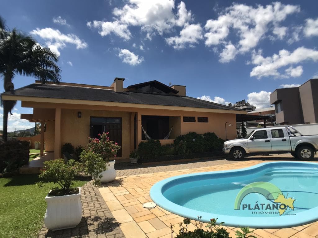 CASA COM 5 DORMITÓRIOS, 3 VAGAS, 366M² ÁREA PRIVATIVA À VENDA EM VINTE E CINCO DE JULHO - Imagem 1