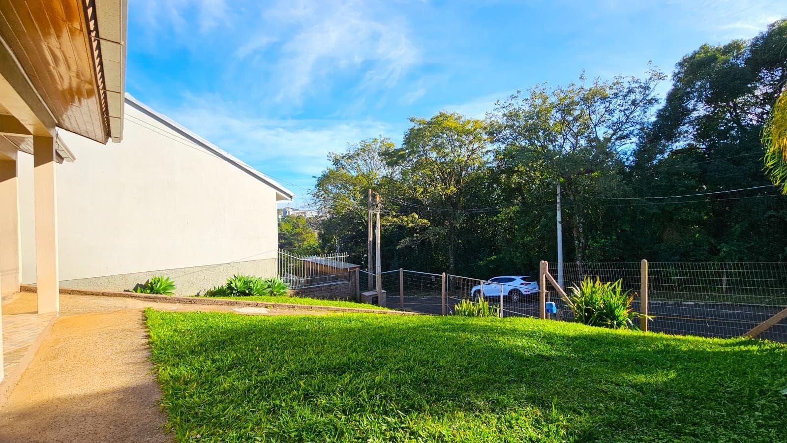 CASA COM 2 DORMITÓRIOS, 1 VAGA, 70M² ÁREA PRIVATIVA À VENDA EM BOM JARDIM - Imagem 3