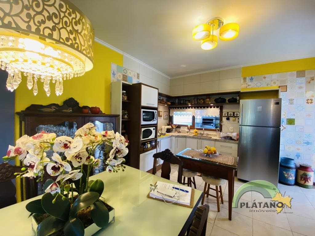 CASA COM 2 DORMITÓRIOS, 2 VAGAS, 186M² ÁREA PRIVATIVA À VENDA EM JARDIM DO ALTO - Imagem 5