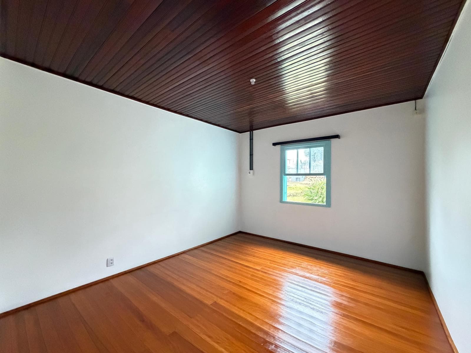 CASA, 1489M² ÁREA TOTAL À LOCAÇÃO EM VISTA ALEGRE - Imagem 4