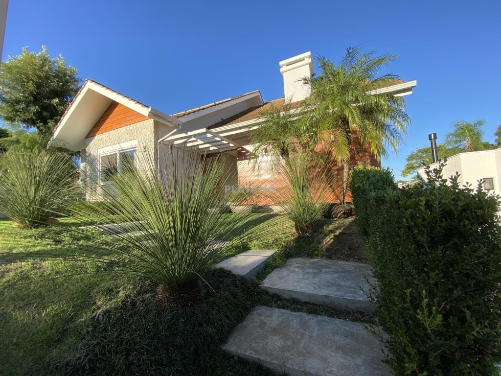 CASA COM 3 DORMITÓRIOS, 3 VAGAS, 320M² ÁREA PRIVATIVA À VENDA EM VINTE E CINCO DE JULHO - Imagem 5