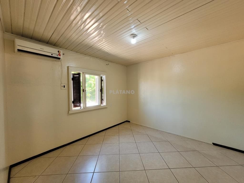 CASA COM 3 DORMITÓRIOS, 2 VAGAS, 624M² ÁREA TOTAL À VENDA EM SÃO JOSÉ - Imagem 3