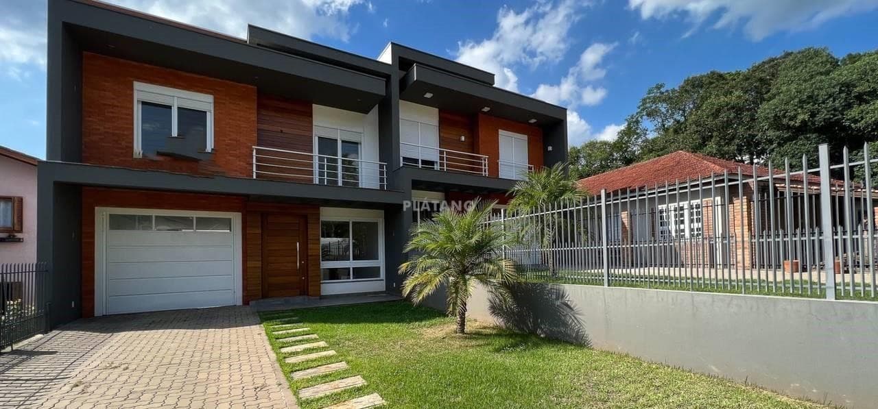 CASA COM 3 DORMITÓRIOS (1 SUÍTE), 2 VAGAS, 168M² ÁREA PRIVATIVA À VENDA E LOCAÇÃO EM TRAVESSÃO - Imagem 1