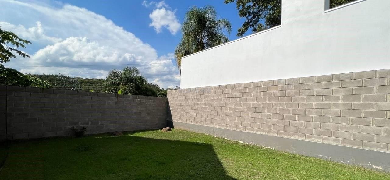 CASA COM 3 DORMITÓRIOS (1 SUÍTE), 2 VAGAS, 168M² ÁREA PRIVATIVA À VENDA E LOCAÇÃO EM TRAVESSÃO - Imagem 5