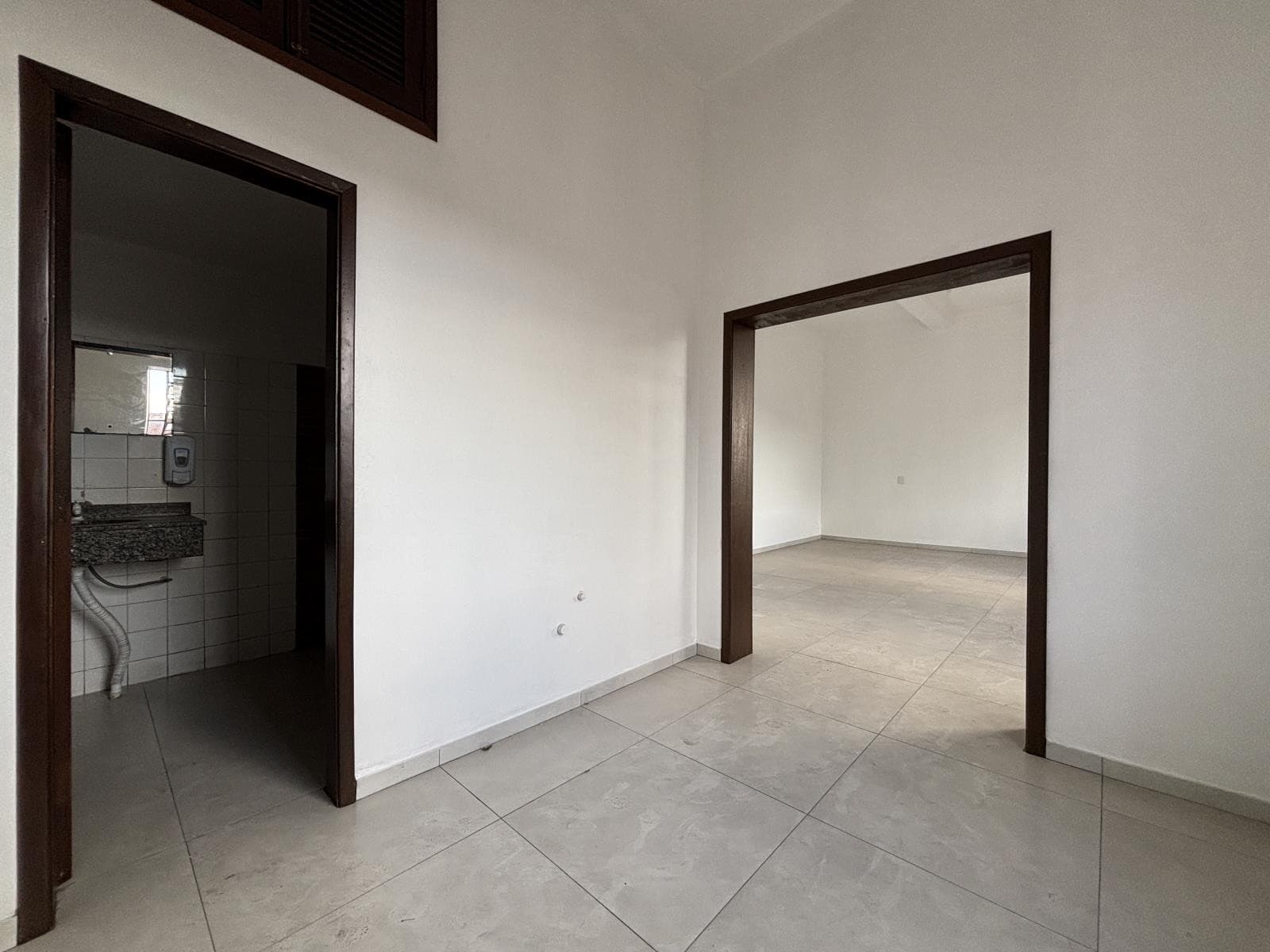 LOJA / SALA, 85M² ÁREA TOTAL À LOCAÇÃO - Imagem 4