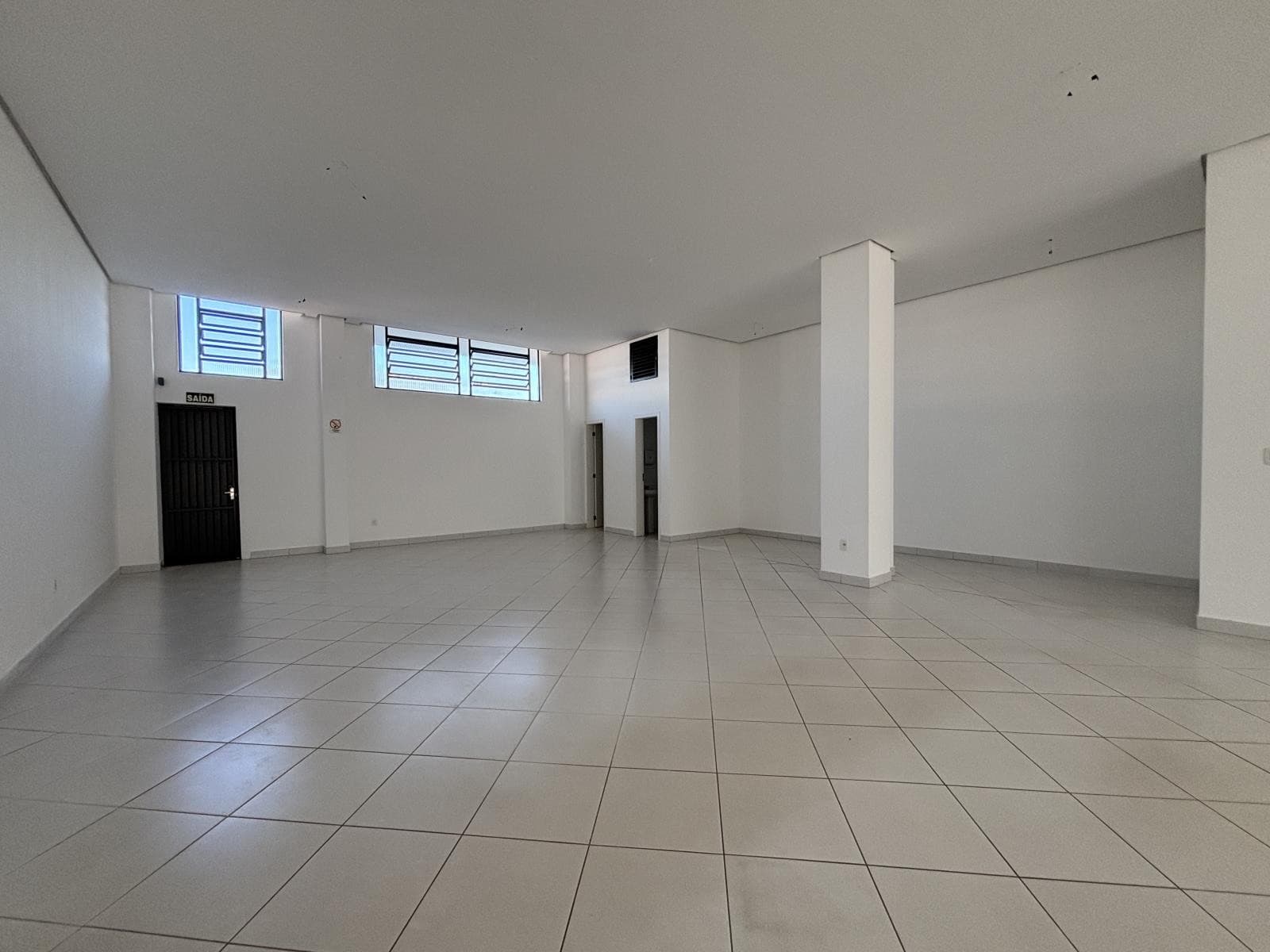 LOJA / SALA, 165M² ÁREA TOTAL À LOCAÇÃO EM BRASÍLIA - Imagem 2