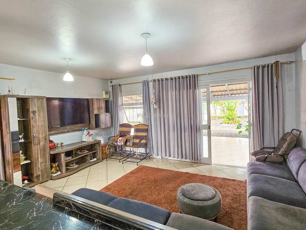 CASA COM 3 DORMITÓRIOS, 3 VAGAS, 595M² ÁREA TOTAL À VENDA - Imagem 5