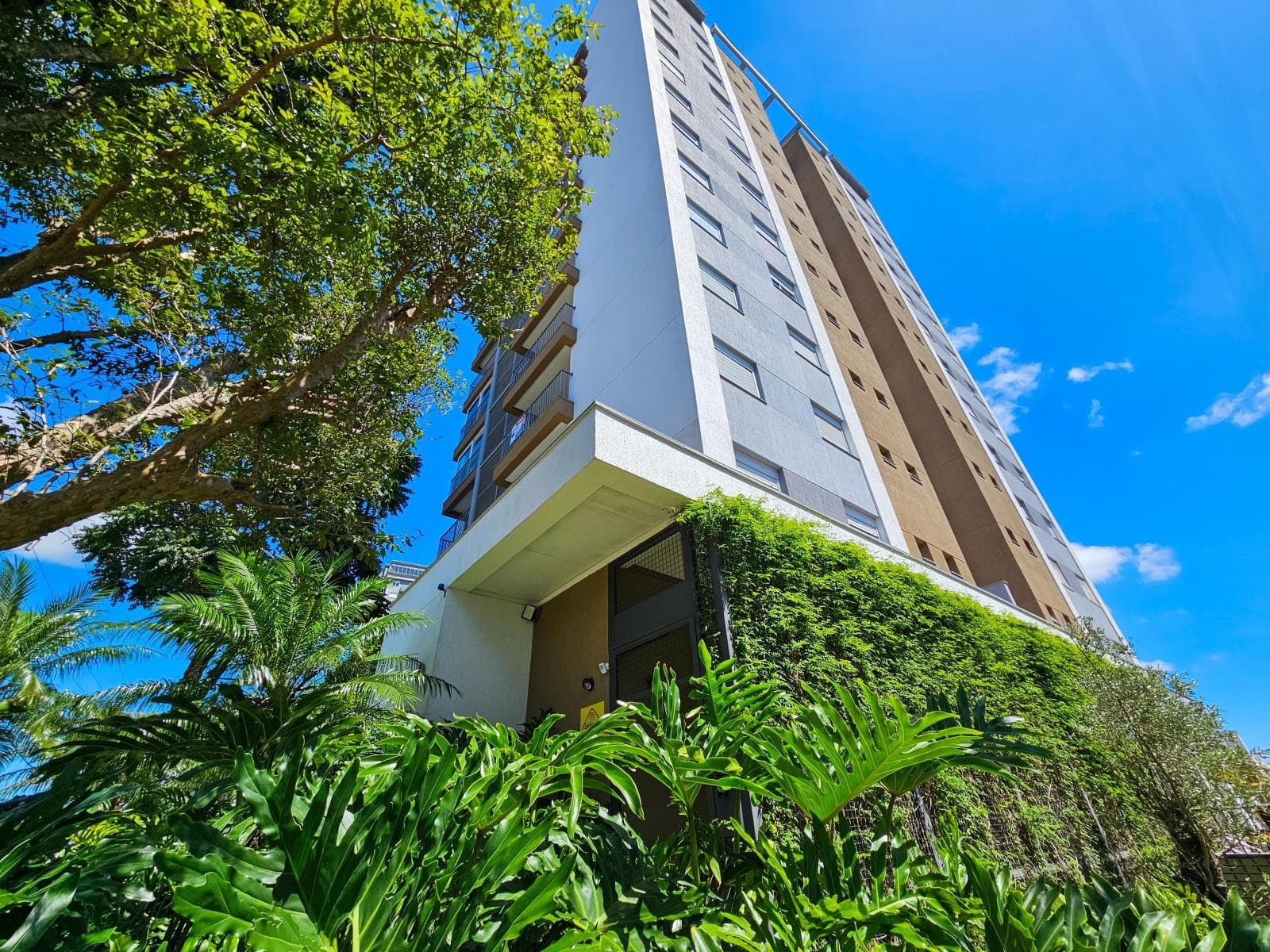 APARTAMENTO COM 3 DORMITÓRIOS (1 SUÍTE), 2 VAGAS, 183M² ÁREA PRIVATIVA para venda EM JARDIM AMÉRICA - foto 2