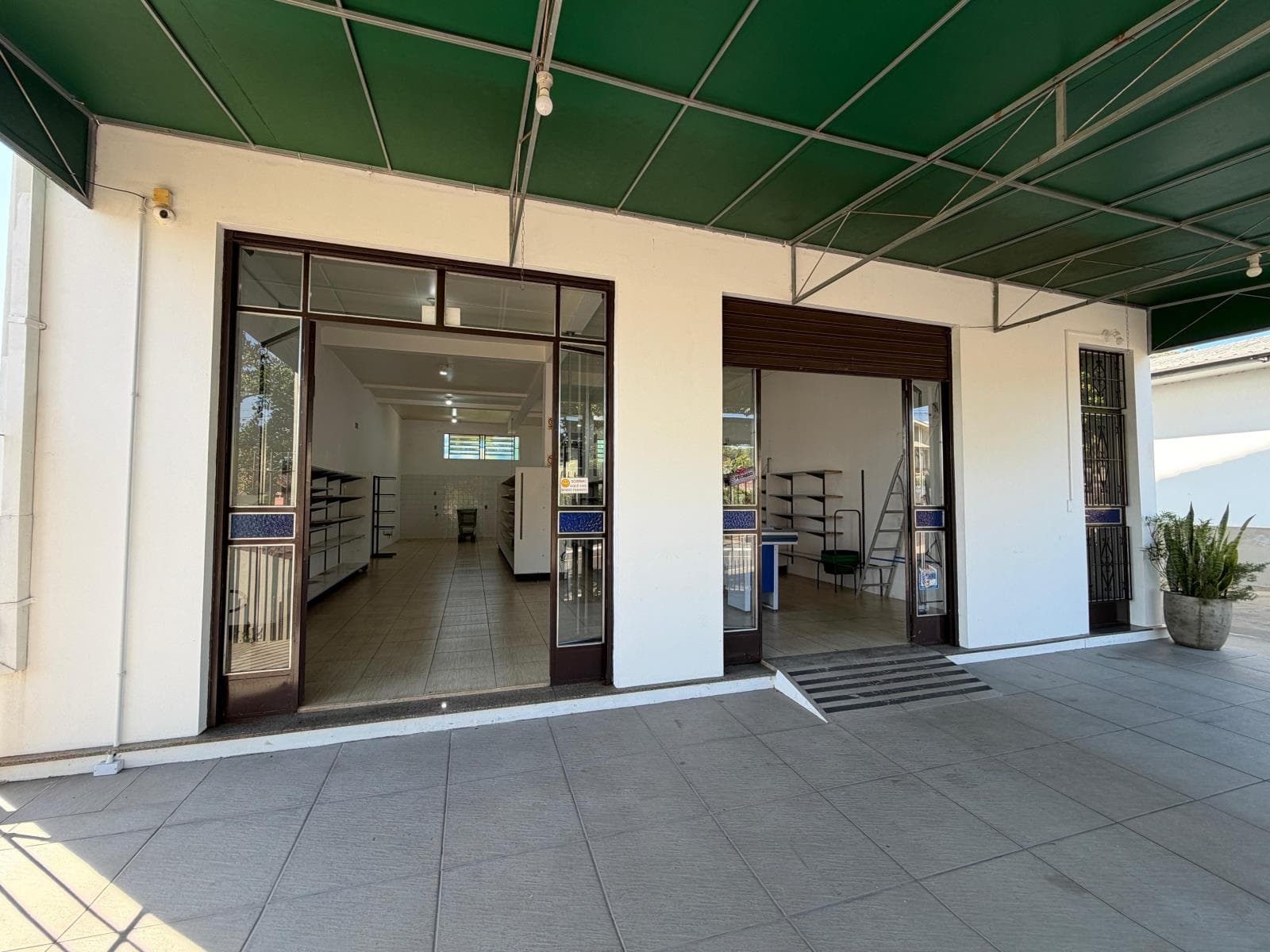 Loja / Sala para Locação no Travessão em Dois Irmãos - Imagem 3