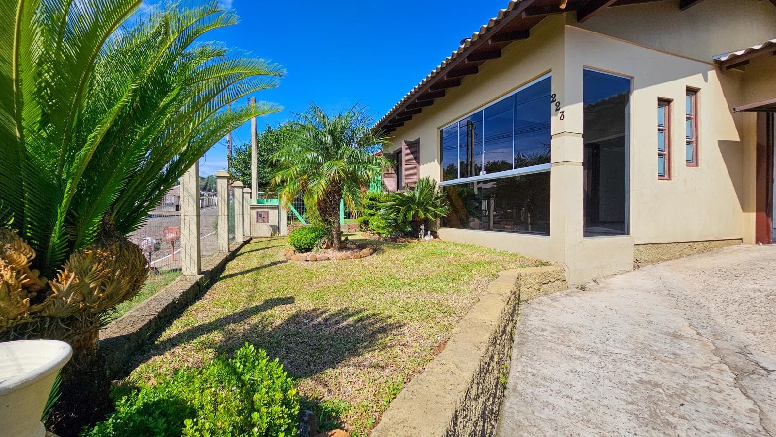 CASA COM 2 DORMITÓRIOS, 1 VAGA, 133M² ÁREA PRIVATIVA À VENDA EM MORADA DO SOL - Imagem 2