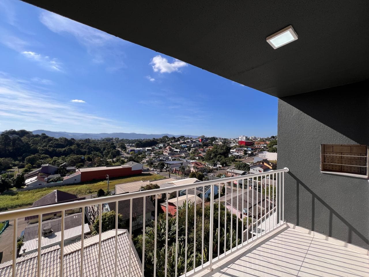 APARTAMENTO COM 2 DORMITÓRIOS, 1 VAGA, 63M² ÁREA TOTAL À LOCAÇÃO EM JARDIM PANORÂMICO - Imagem 1