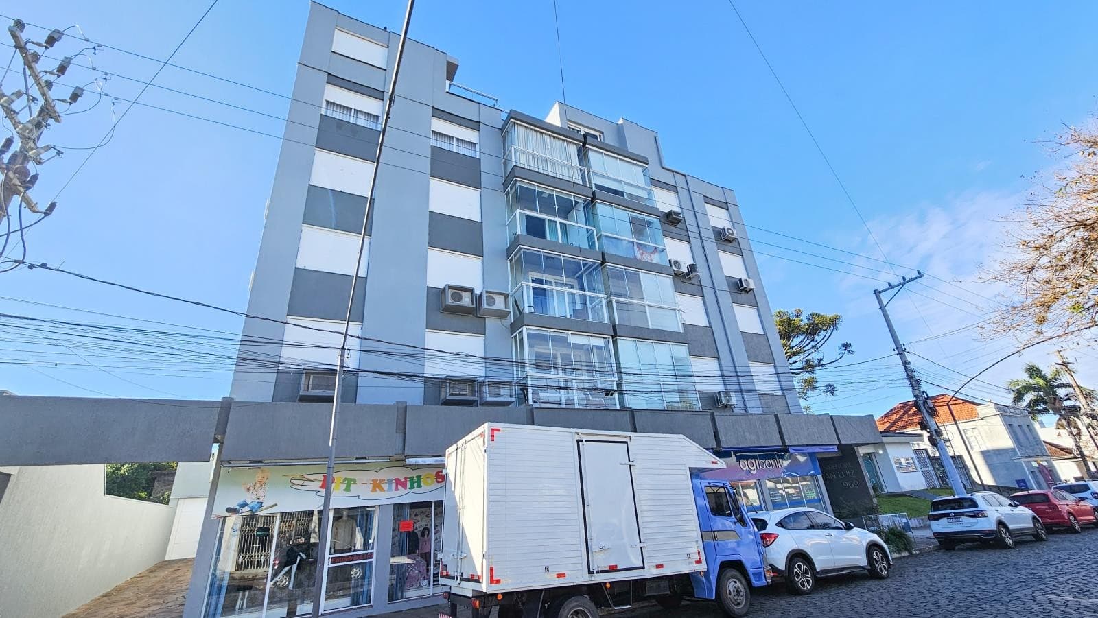 APARTAMENTO COM 2 DORMITÓRIOS, 1 VAGA, 75M² ÁREA PRIVATIVA À VENDA EM CENTRO - Imagem 2