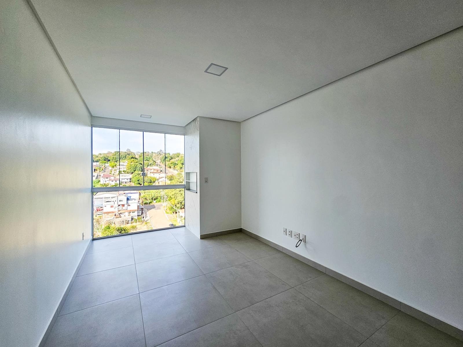 APARTAMENTO COM 3 DORMITÓRIOS (1 SUÍTE), 1 VAGA, 99M² ÁREA TOTAL À LOCAÇÃO EM CONCÓRDIA - Imagem 5