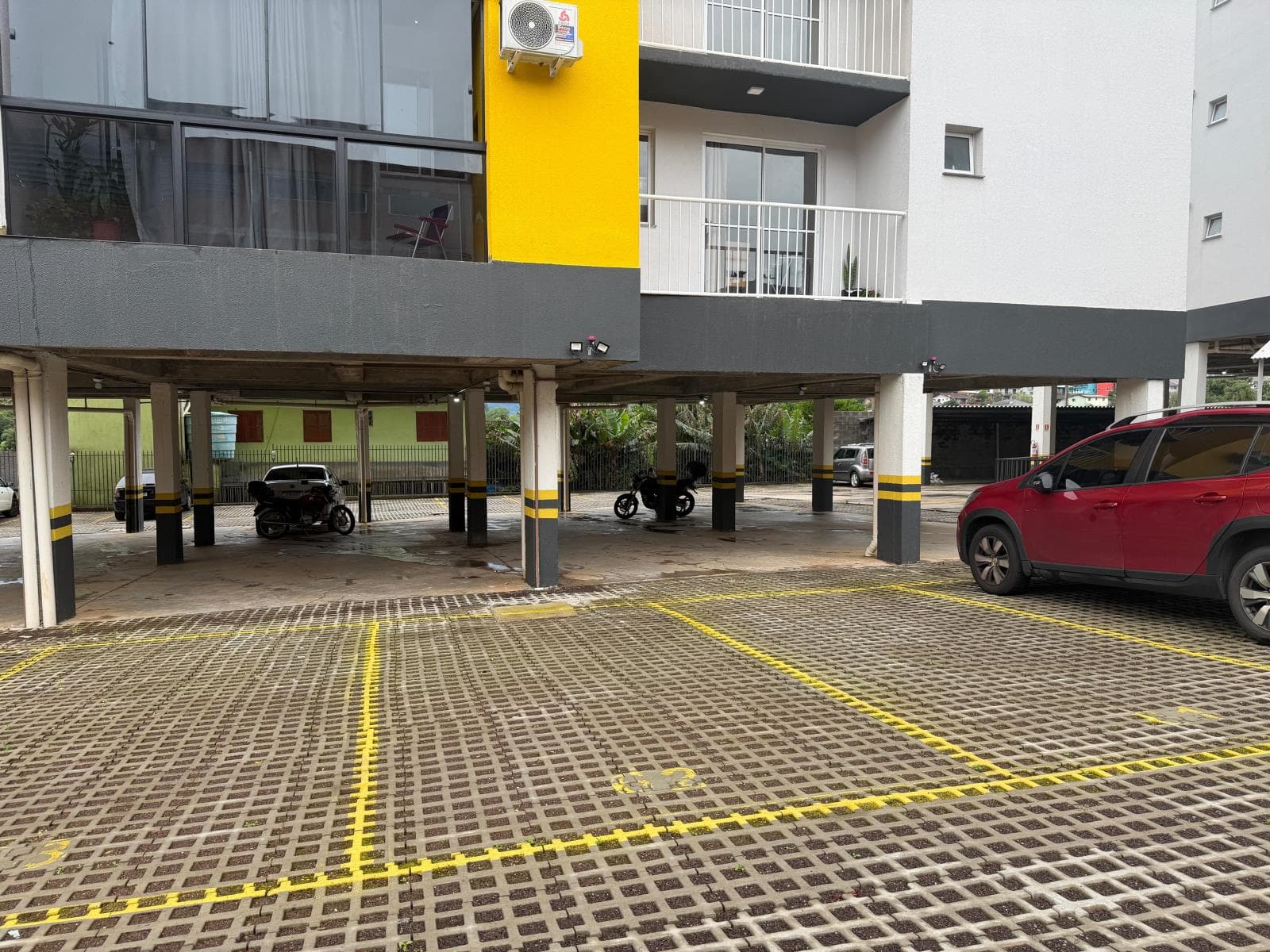 Miniatura 13