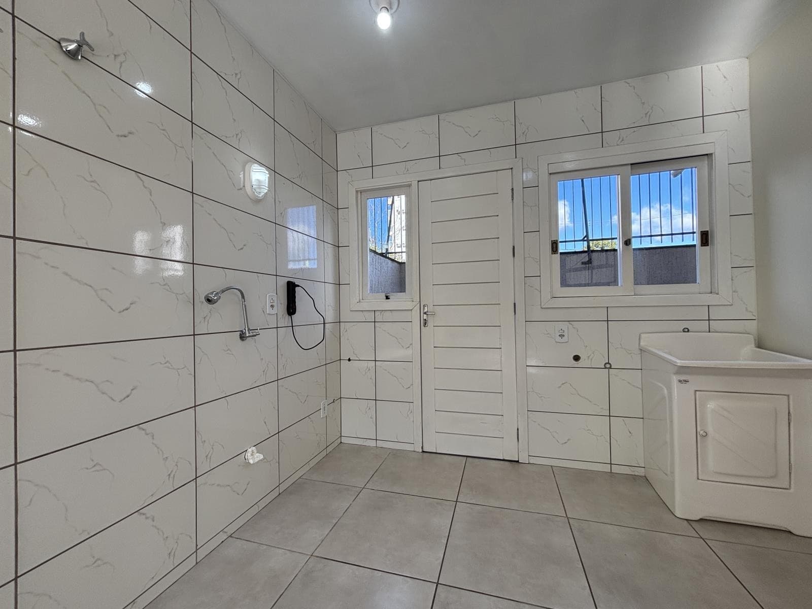 APARTAMENTO COM 1 DORMITÓRIO, 1 VAGA À LOCAÇÃO - Imagem 5