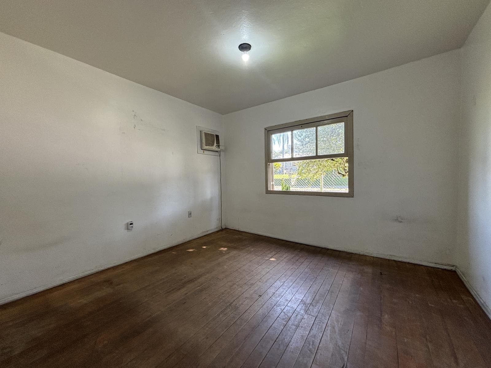 CASA COM 3 DORMITÓRIOS, 1 VAGA para locação EM CIDADE NOVA - foto 4
