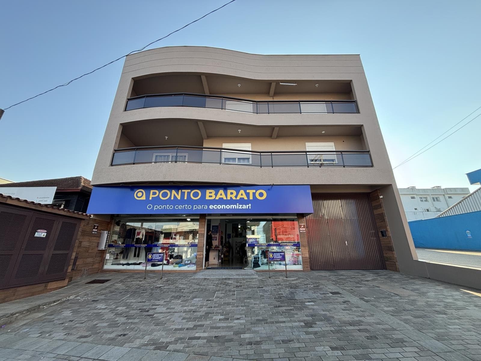 APARTAMENTO COM 3 DORMITÓRIOS, 1 VAGA para locação EM CENTRO - foto 1