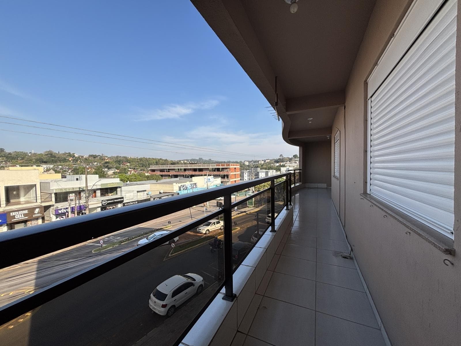 APARTAMENTO COM 3 DORMITÓRIOS, 1 VAGA para locação EM CENTRO - foto 5