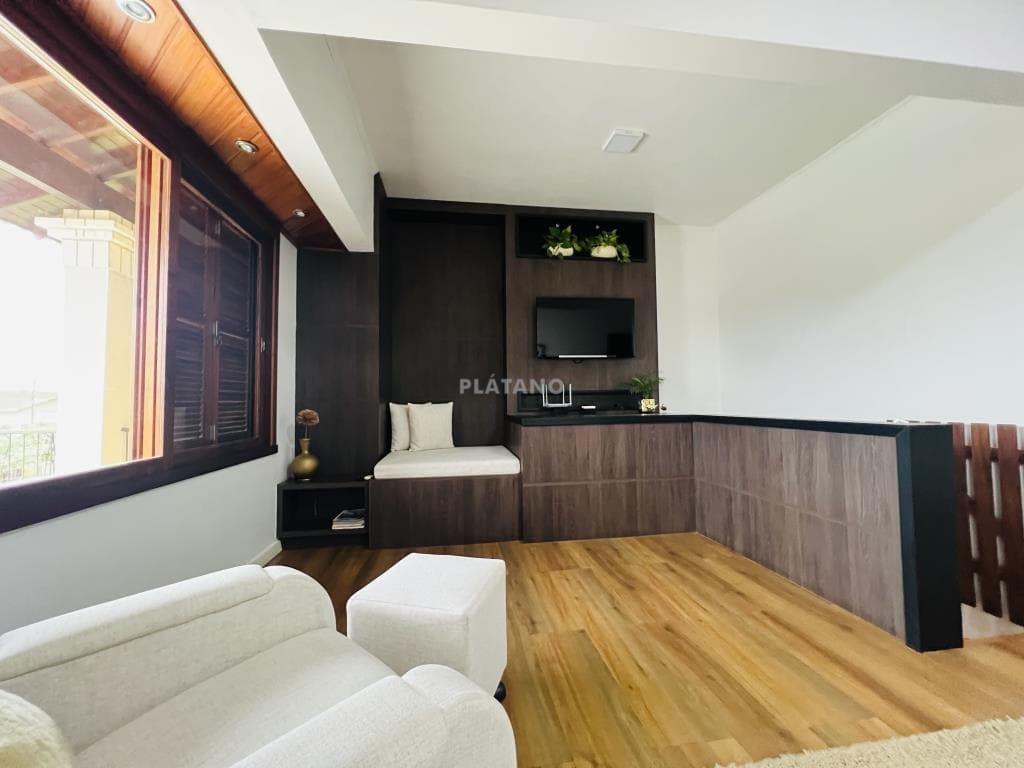 CASA COM 3 DORMITÓRIOS, 2 VAGAS, 318M² ÁREA PRIVATIVA para venda EM HARMONIA - foto 2