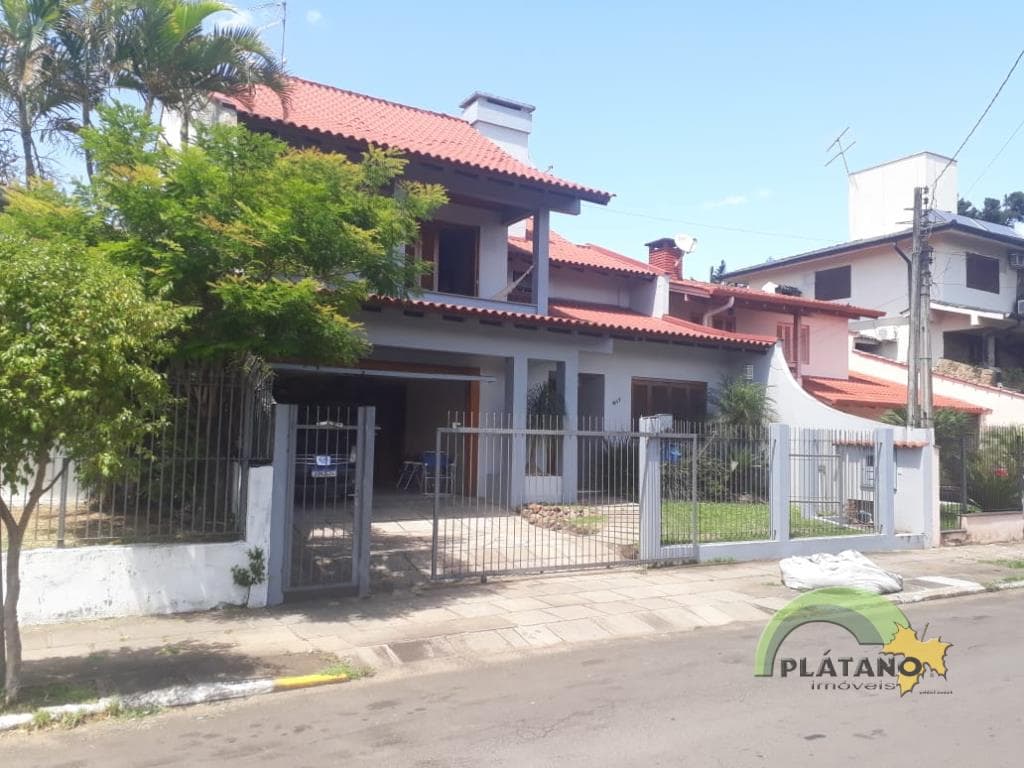 CASA COM 3 DORMITÓRIOS, 2 VAGAS, 185M² ÁREA PRIVATIVA para venda EM CENTRO - foto 1