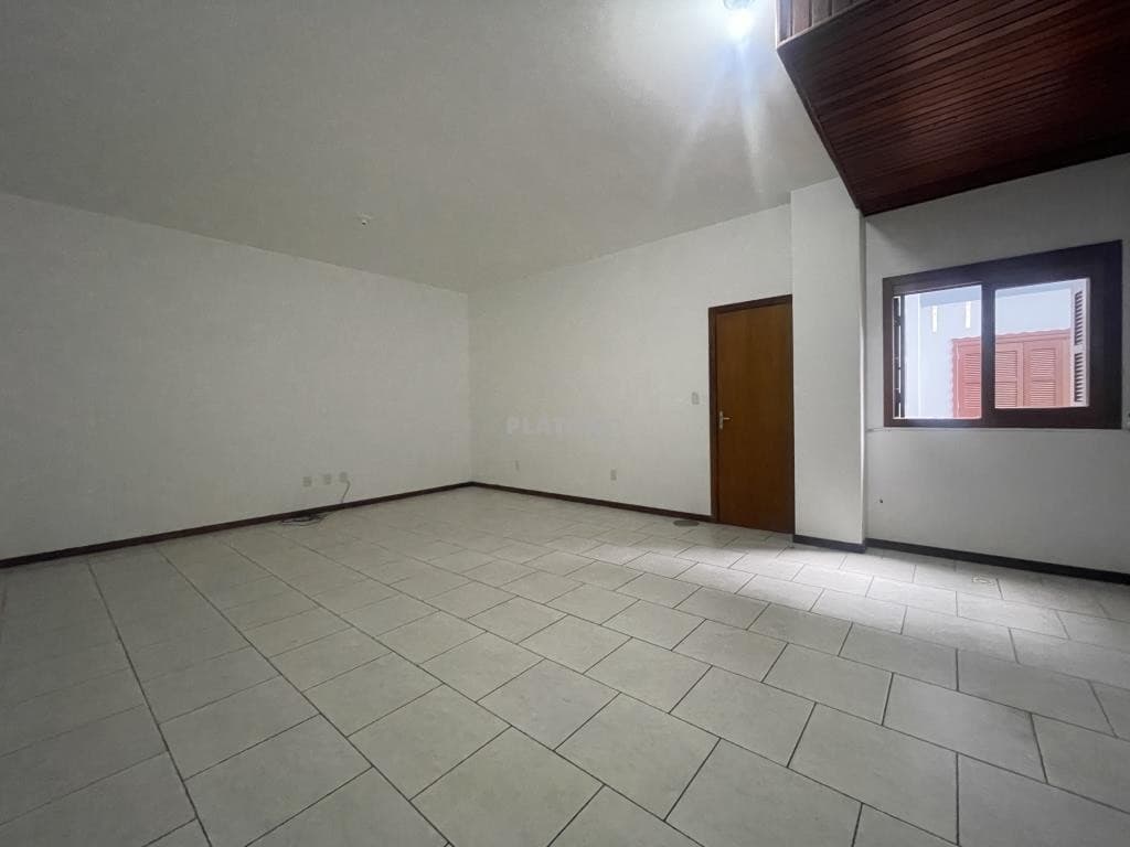 APARTAMENTO COM 3 DORMITÓRIOS (1 SUÍTE) para locação EM CENTRO - foto 2