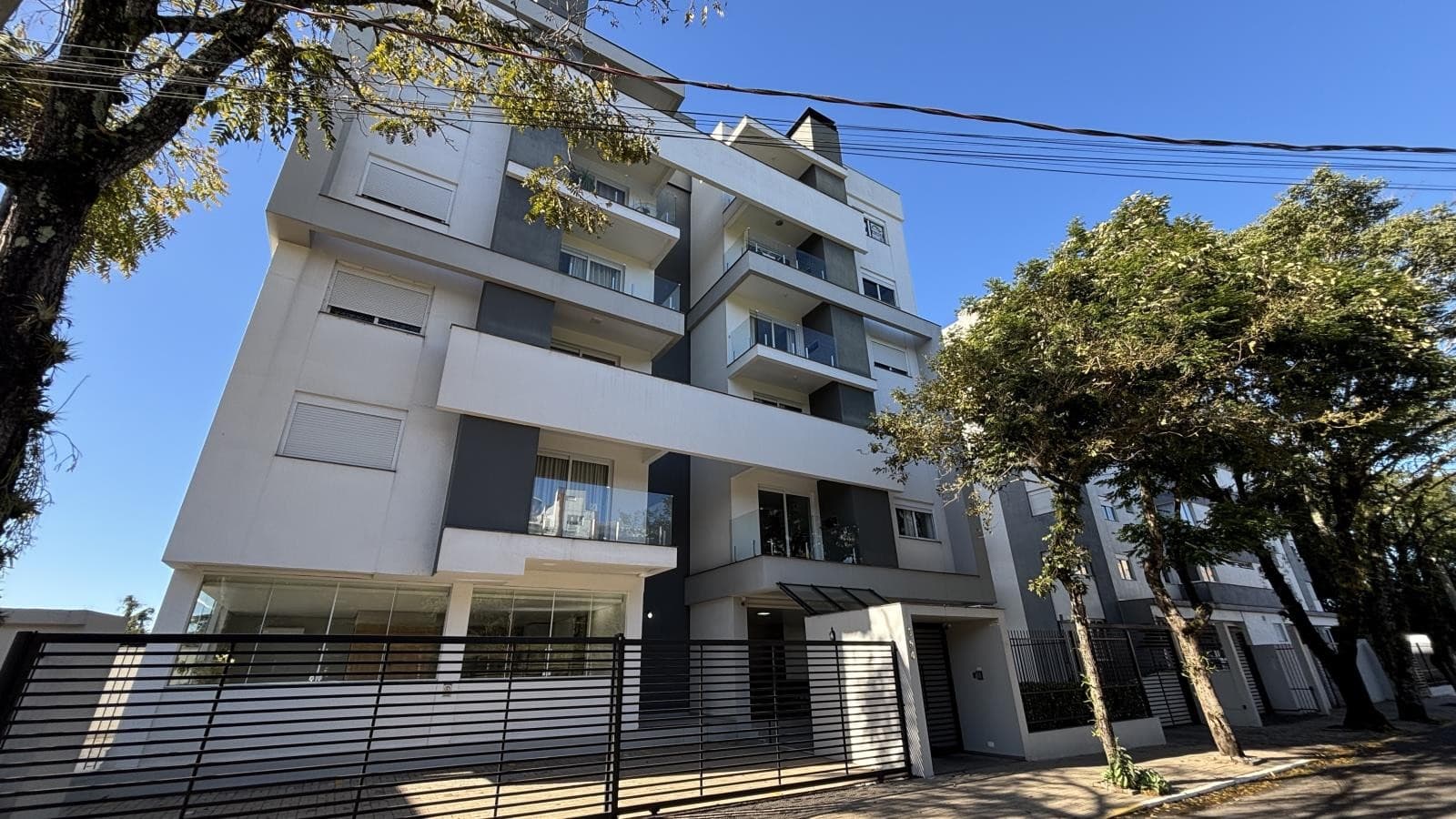 APARTAMENTO COM 2 DORMITÓRIOS, 2 VAGAS, 66M² ÁREA PRIVATIVA para venda EM CENTRO - foto 1