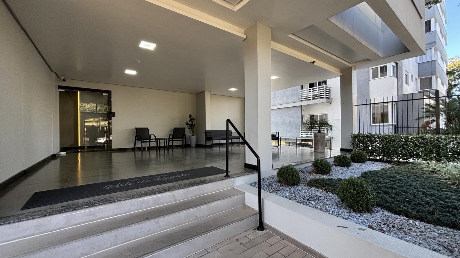 APARTAMENTO COM 2 DORMITÓRIOS, 2 VAGAS, 66M² ÁREA PRIVATIVA para venda EM CENTRO - foto 3