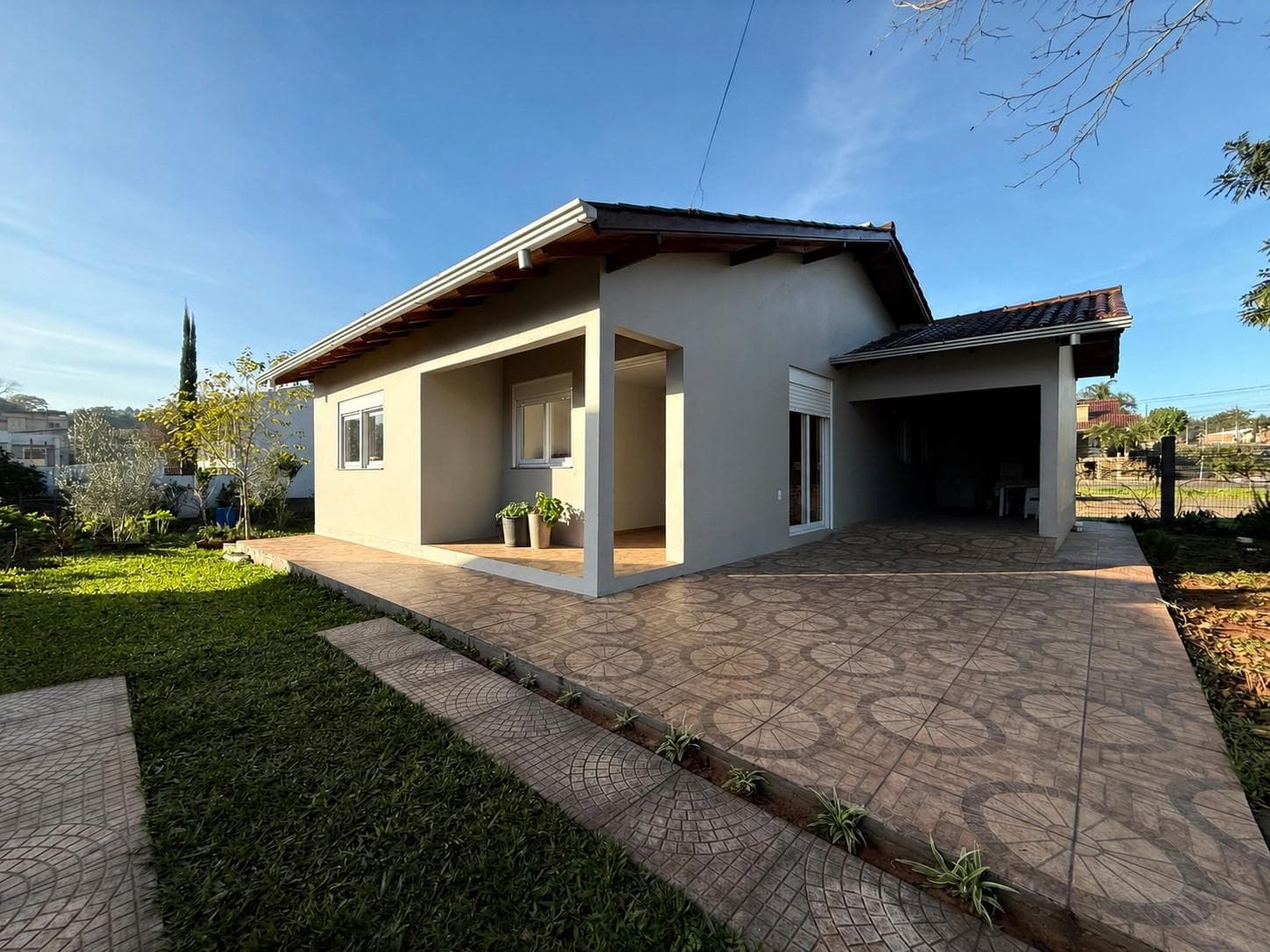 CASA COM 2 DORMITÓRIOS (1 SUÍTE), 1 VAGA, 102M² ÁREA PRIVATIVA para venda EM BOM JARDIM - foto 1