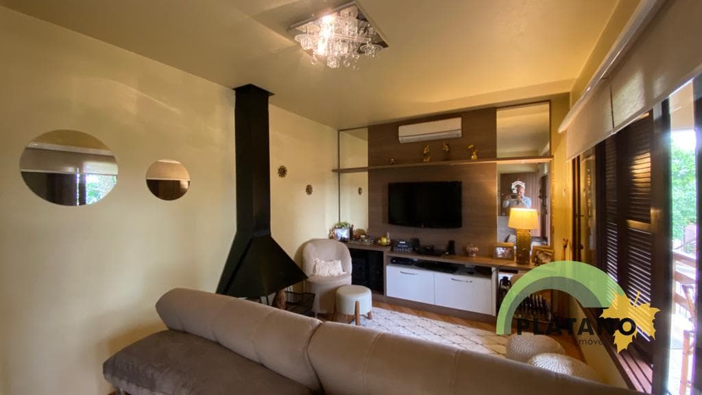 CASA COM 4 DORMITÓRIOS, 2 VAGAS, 166M² ÁREA PRIVATIVA para venda EM JARDIM BÜHLER - foto 2