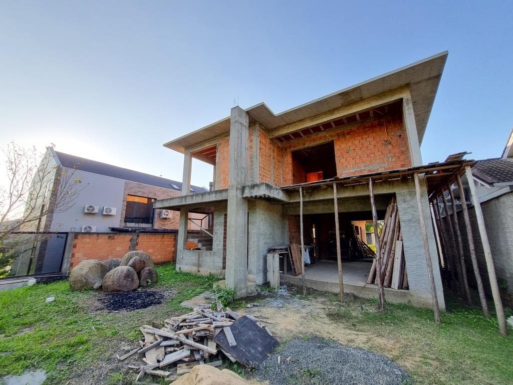 CASA COM 3 DORMITÓRIOS, 2 VAGAS, 340M² ÁREA PRIVATIVA para venda EM CIDADE NOVA - foto 2