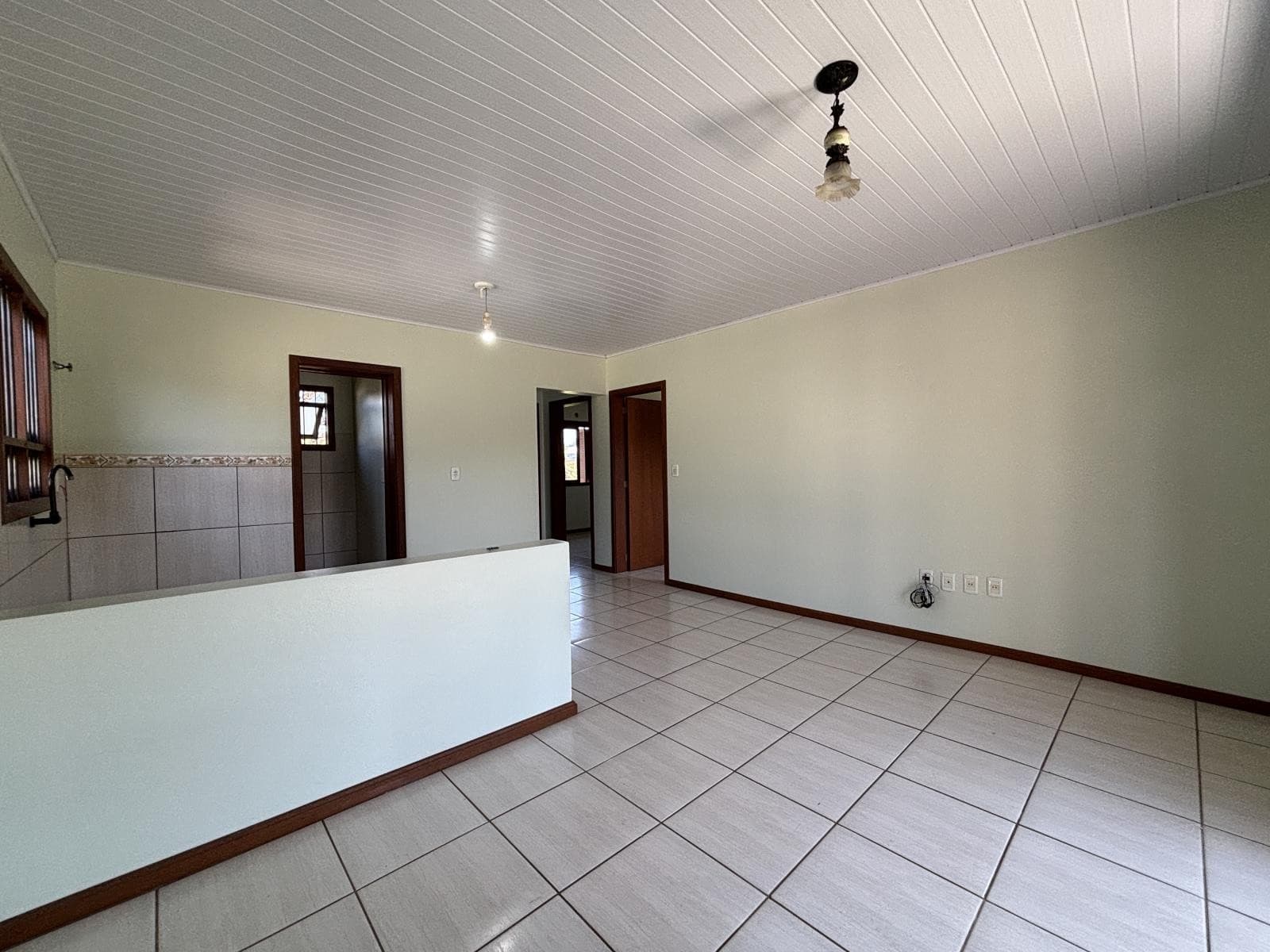 CASA COM 3 DORMITÓRIOS, 1 VAGA para locação EM JARDIM PANORÂMICO - foto 2