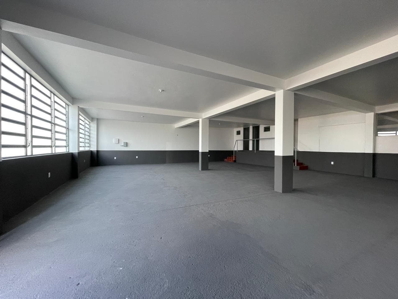 PAVILHÃO / PRÉDIO, 320M² ÁREA TOTAL para locação EM SETE DE SETEMBRO - foto 4