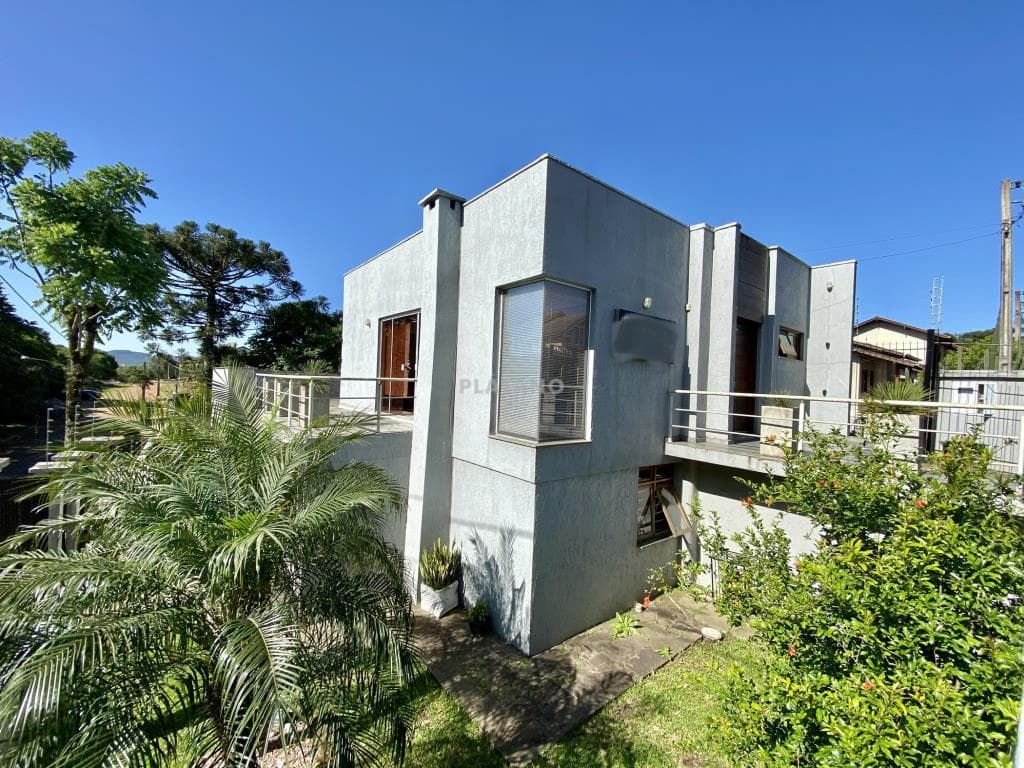 CASA COM 4 DORMITÓRIOS (1 SUÍTE), 2 VAGAS, 264M² ÁREA PRIVATIVA para venda EM BOM JARDIM - foto 1