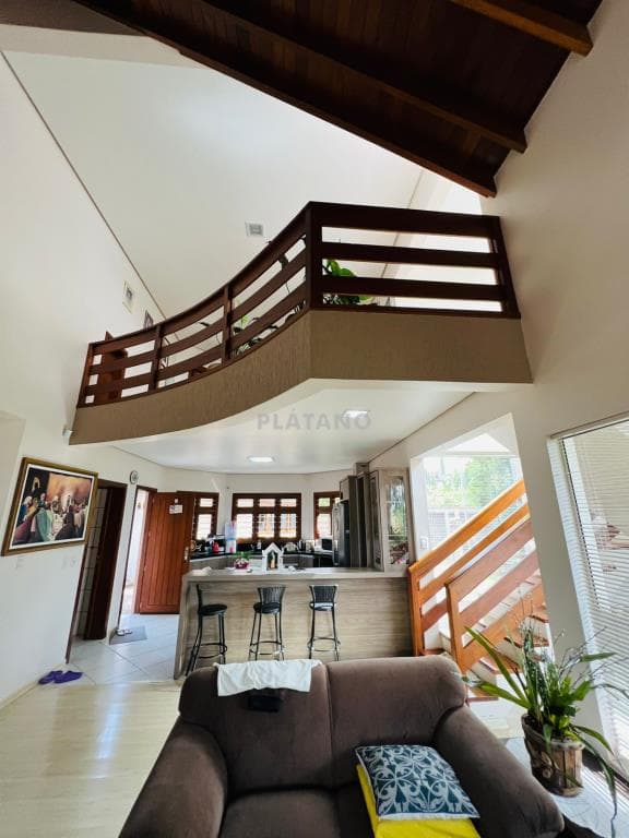 CASA COM 3 DORMITÓRIOS, 2 VAGAS, 242M² ÁREA PRIVATIVA para venda EM JARDIM PANORÂMICO - foto 3