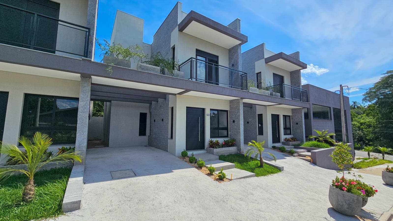CASA COM 2 DORMITÓRIOS, 1 VAGA, 96M² ÁREA TOTAL para venda EM BOM JARDIM - foto 2