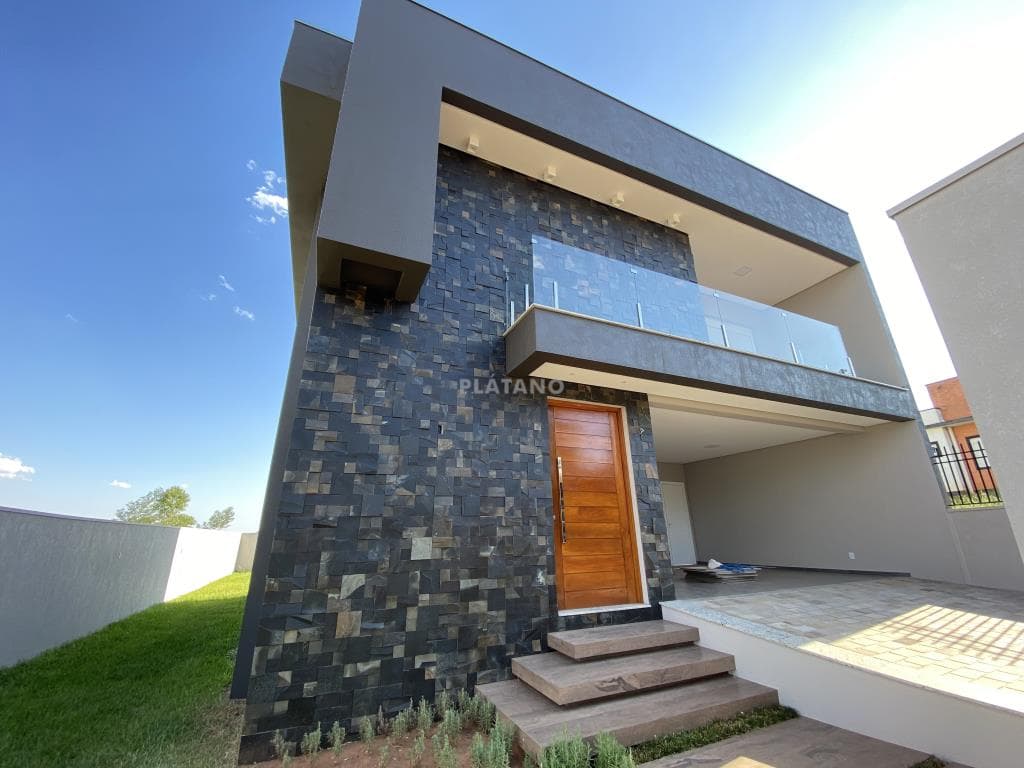 CASA COM 4 DORMITÓRIOS (3 SUÍTES), 2 VAGAS, 205M² ÁREA PRIVATIVA para venda EM JARDIM PANORÂMICO - foto 1