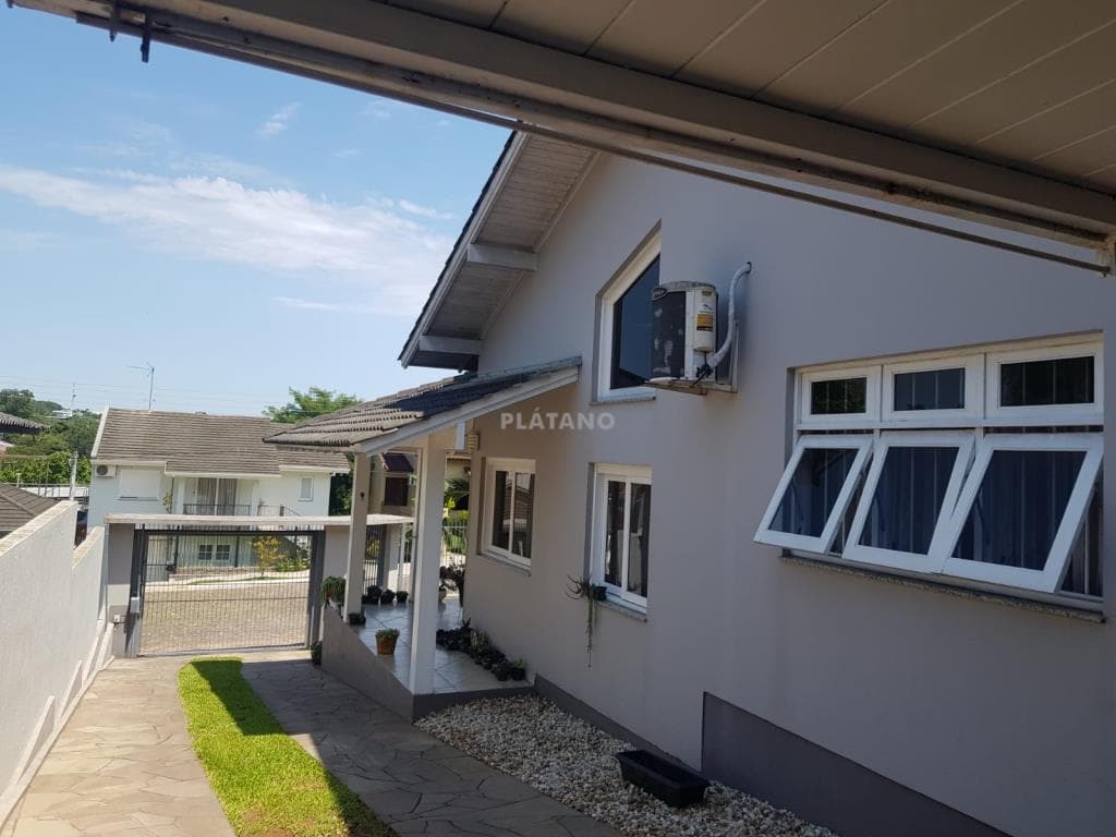 CASA COM 3 DORMITÓRIOS (1 SUÍTE), 3 VAGAS, 189M² ÁREA PRIVATIVA para venda EM HARMONIA - foto 1
