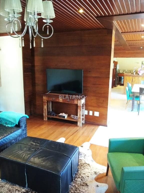 CASA COM 4 DORMITÓRIOS, 2 VAGAS, 311M² ÁREA PRIVATIVA para venda EM SETE DE SETEMBRO - foto 3