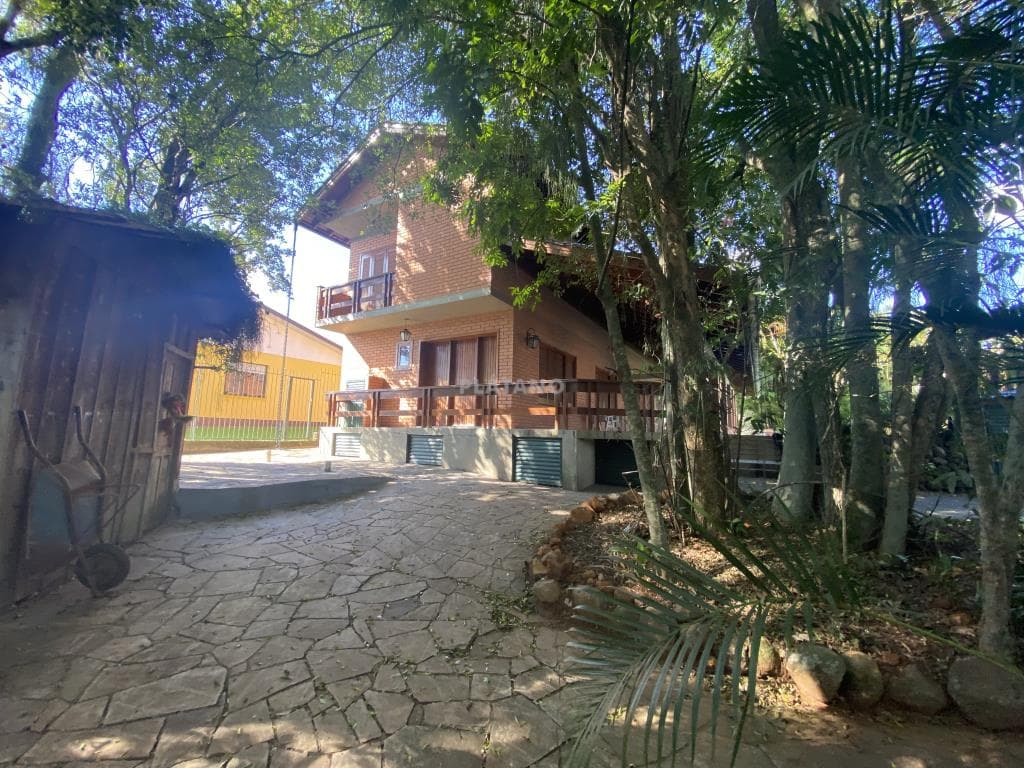 CASA COM 3 DORMITÓRIOS, 2 VAGAS, 300M² ÁREA PRIVATIVA para venda EM SETE DE SETEMBRO - foto 2
