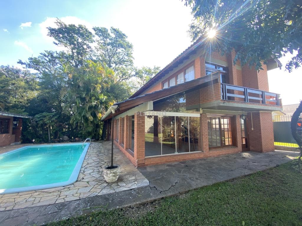 CASA COM 3 DORMITÓRIOS, 2 VAGAS, 300M² ÁREA PRIVATIVA para venda EM SETE DE SETEMBRO - foto 1