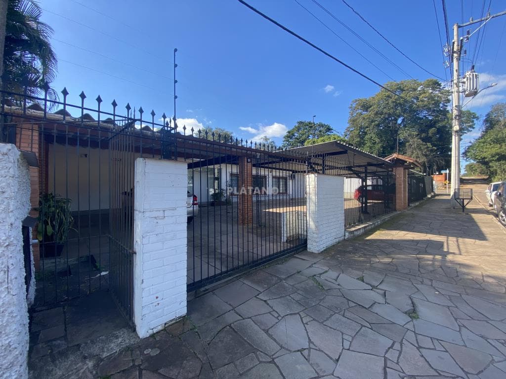 CASA COM 2 DORMITÓRIOS, 4 VAGAS, 445M² ÁREA PRIVATIVA para venda EM SETE DE SETEMBRO - foto 1