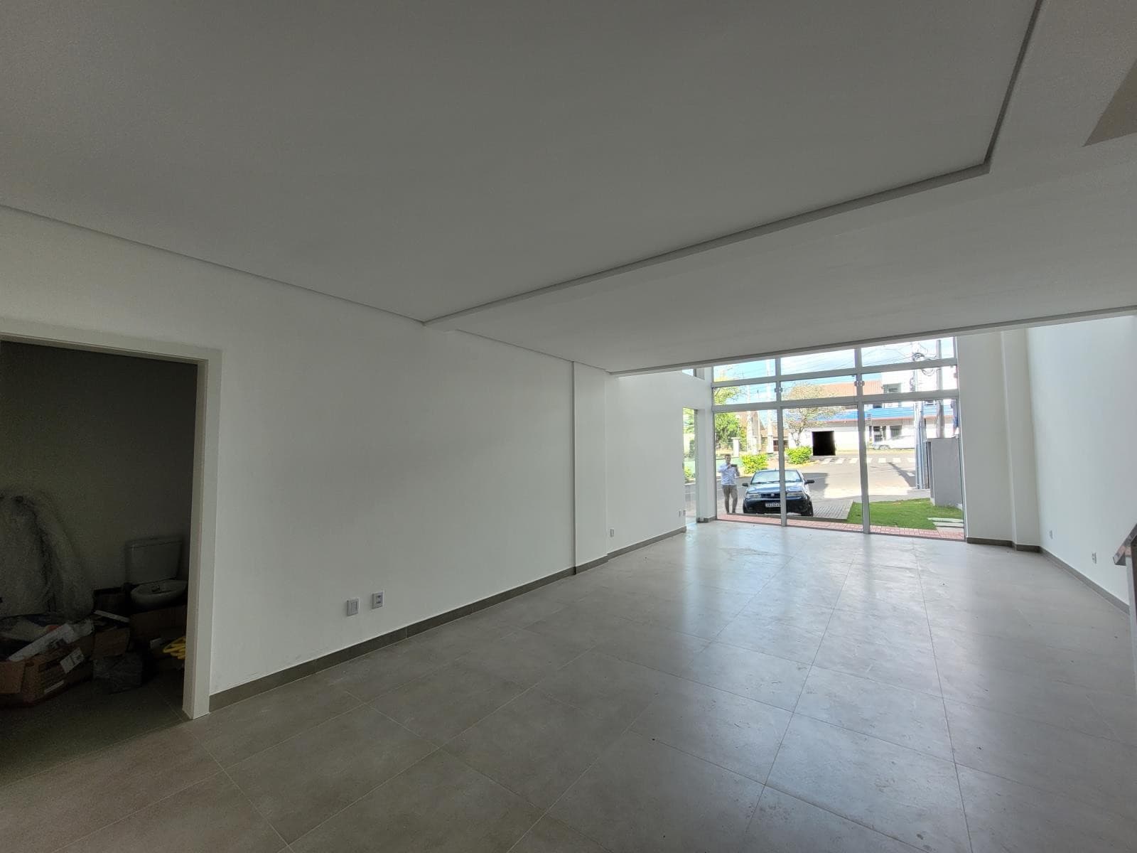 LOJA / SALA, 2 VAGAS, 110M² ÁREA TOTAL para locação EM HARMONIA - foto 2