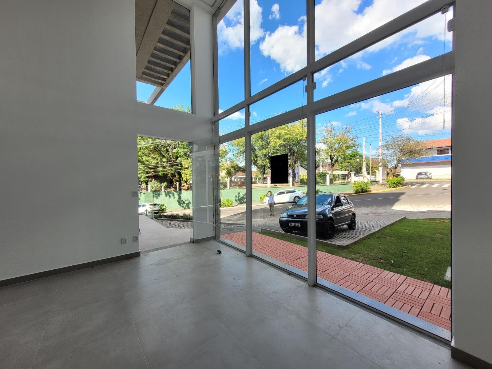 LOJA / SALA, 2 VAGAS, 110M² ÁREA TOTAL para locação EM HARMONIA - foto 3