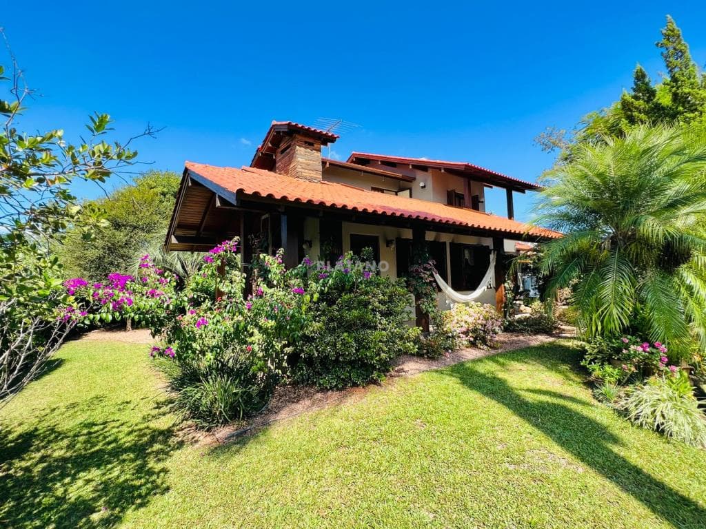 CASA COM 4 DORMITÓRIOS, 2 VAGAS, 284M² ÁREA PRIVATIVA para venda EM JARDIM DO ALTO - foto 1