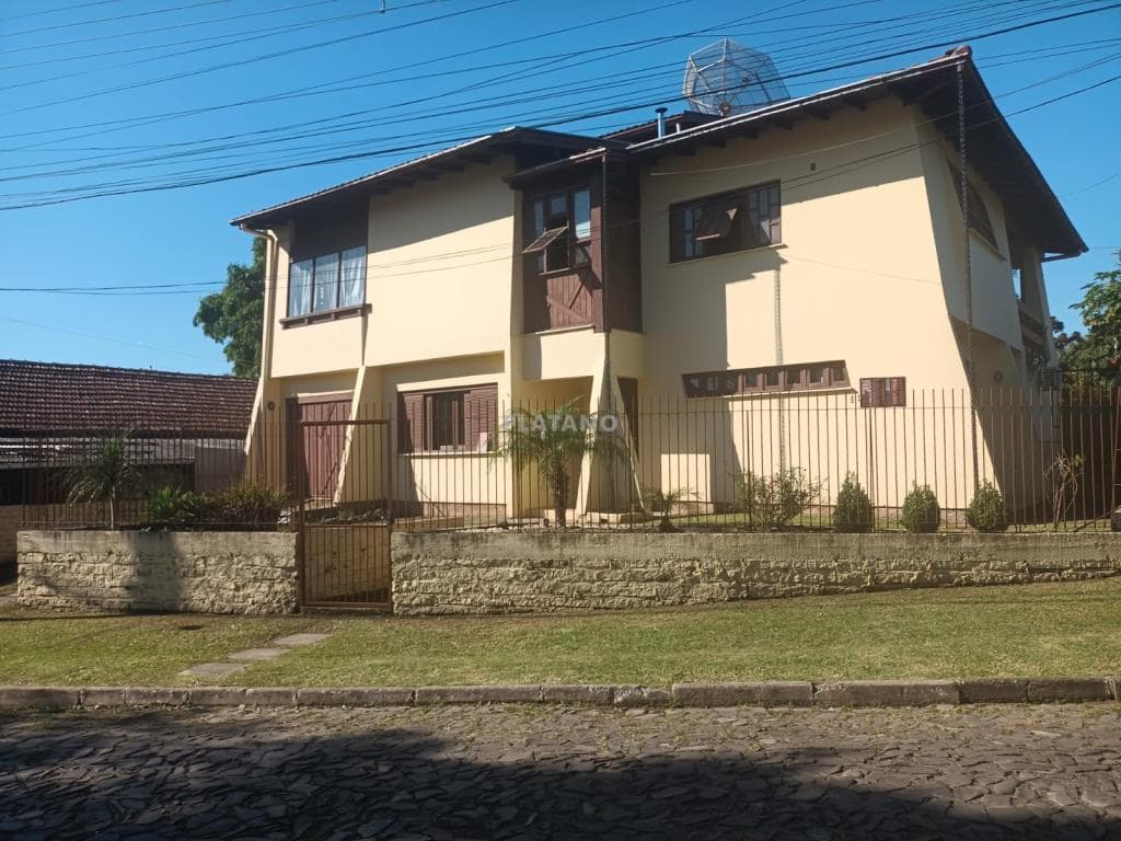 CASA COM 5 DORMITÓRIOS, 3 VAGAS, 268M² ÁREA PRIVATIVA para venda EM LIRA - foto 2