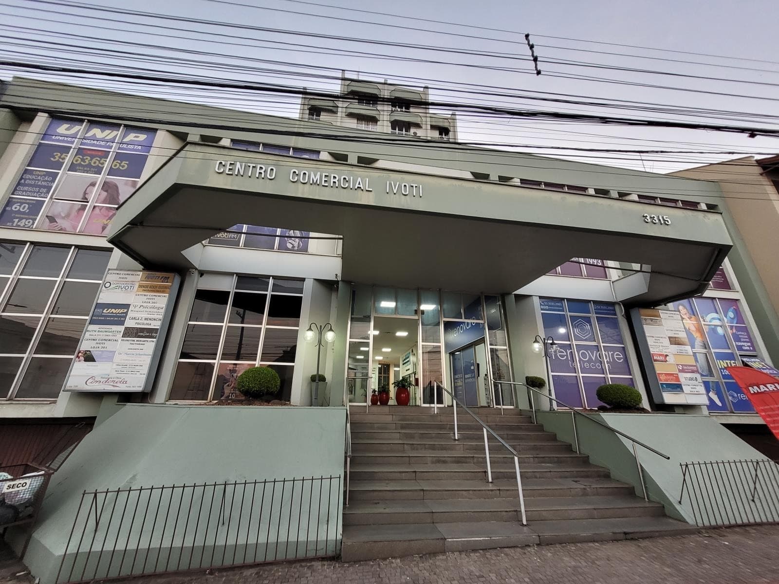 LOJA / SALA, 50M² ÁREA TOTAL para locação EM CENTRO - foto 2